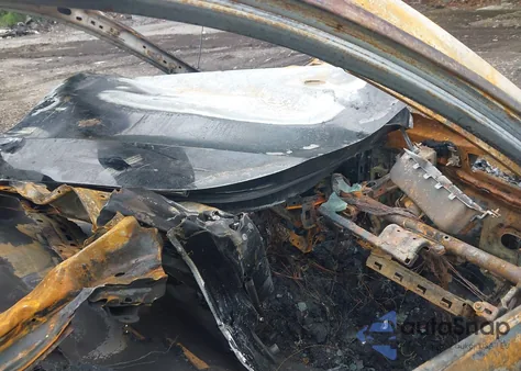 2025 Honda Civic Si Base W/High Performance Summer Tires/ из США, поврежденный, VIN 2HGFE1E57SH473769